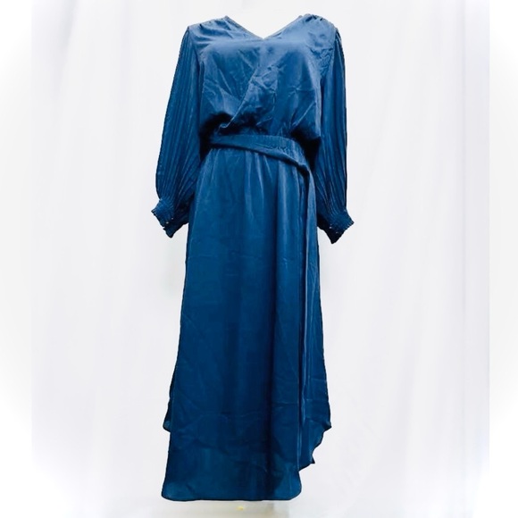 Current Air Navy pleated dress medium - Picture 2 of 7